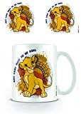 1art1 Set: Le Roi Lion, Just Can't Wait to Be King Tasse À Café Mug (9x8 cm) + 1x Sticker Surprise