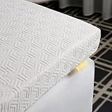 UTTU Surmatelas à Mémoire de Forme, sur-Matelas Orthopédique en Viscose élastique, Matelas Mousse avec Housse Hypoallergénique Lavable 160x190x6 cm